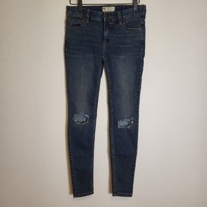 Free People Distressed Dark Blue High Rise Skinny Jeans Size 25